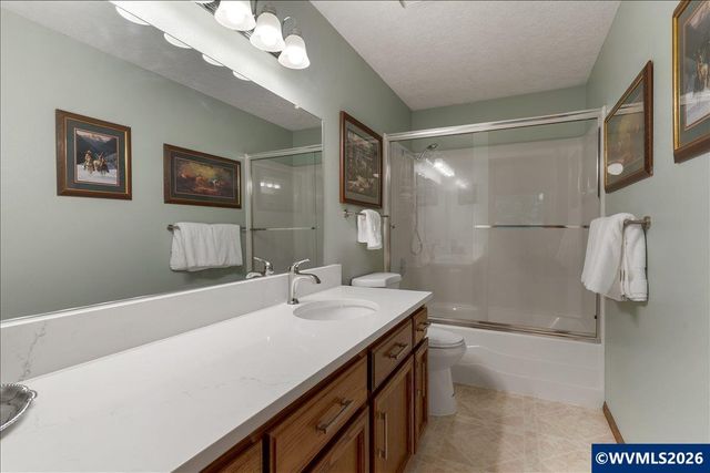 6202 4-J Ln SE, Salem, OR 97317