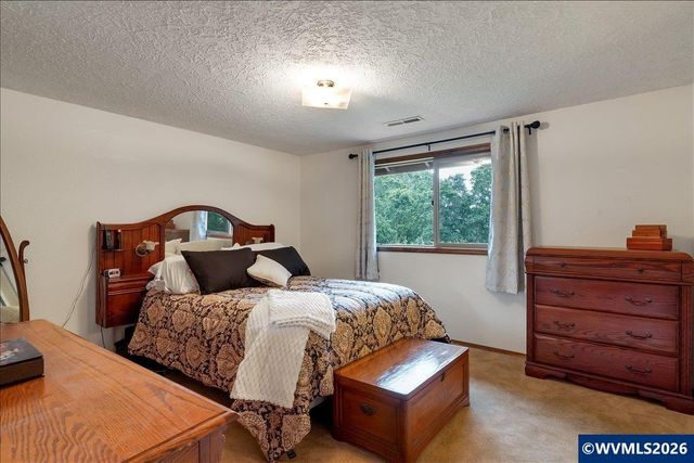 6202 4-J Ln SE, Salem, OR 97317
