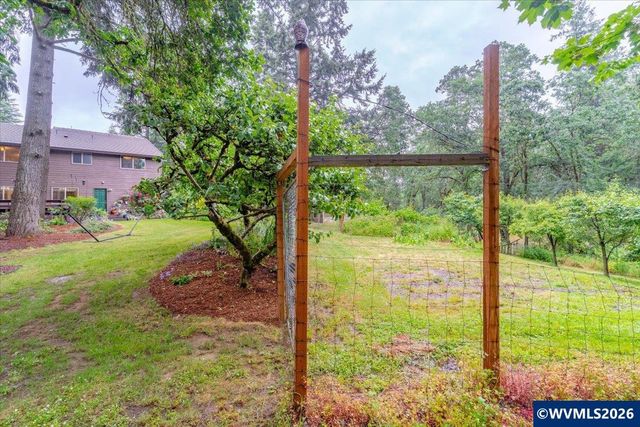 6202 4-J Ln SE, Salem, OR 97317
