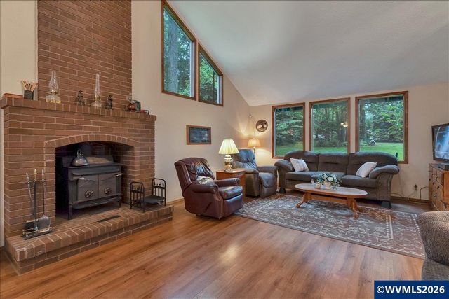 6202 4-J Ln SE, Salem, OR 97317