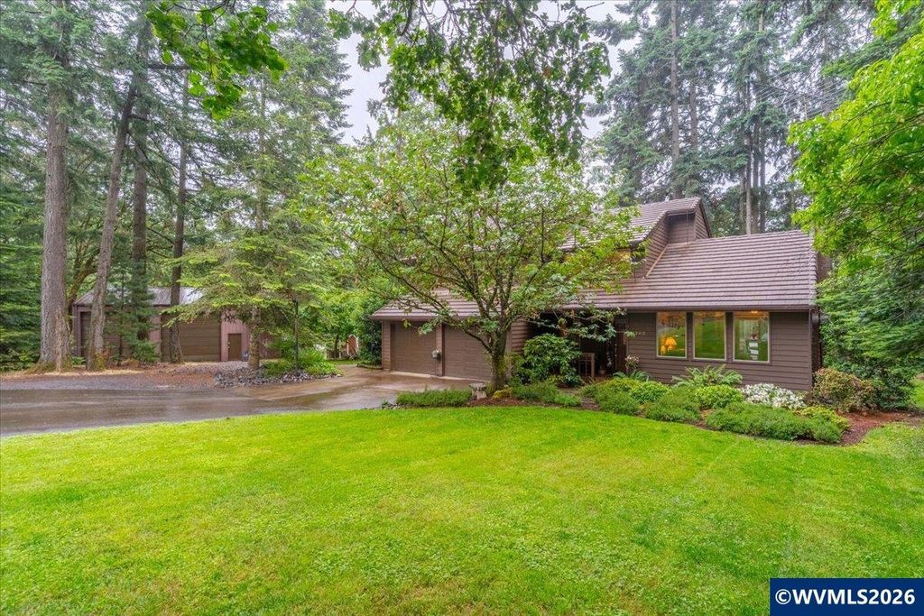 Image 1 of property listing at 6202 4-J Ln SE, Salem, OR 97317