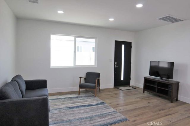 8101 Taylor, Buena Park, CA 90621