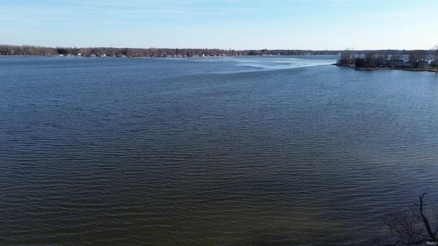 5374 S County Rd 210, Knox, IN 46534