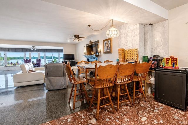 5374 S County Rd 210, Knox, IN 46534