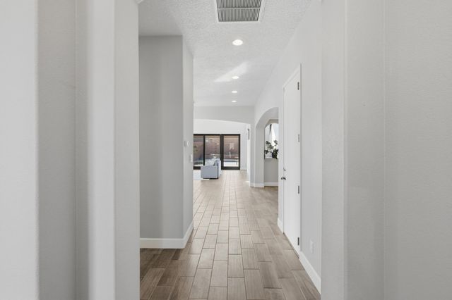 7320 Two Rock Road NW, Albuquerque, NM 87114