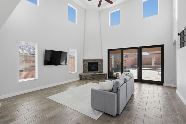 7320 Two Rock Road NW, Albuquerque, NM 87114