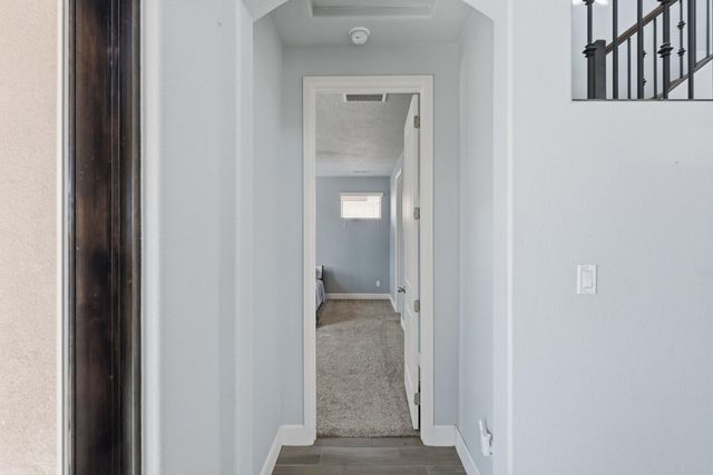 7320 Two Rock Road NW, Albuquerque, NM 87114