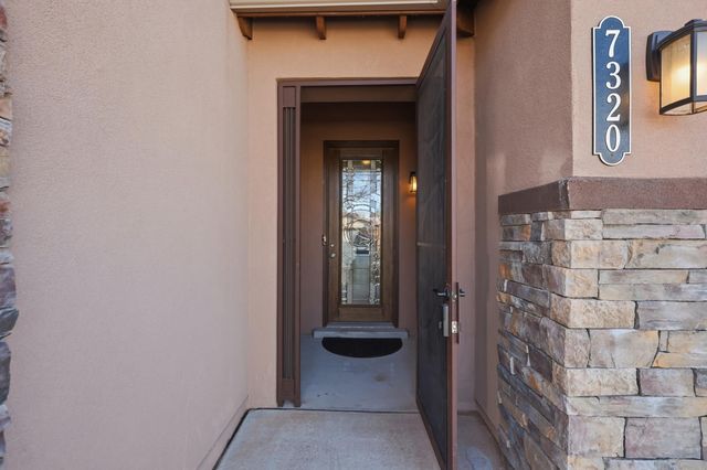 7320 Two Rock Road NW, Albuquerque, NM 87114