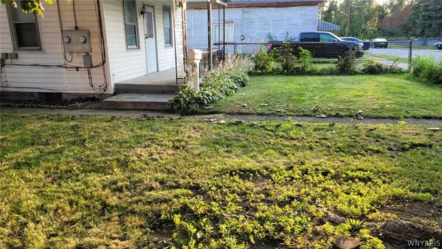 15 Gravel Place, Lackawanna, NY 14218