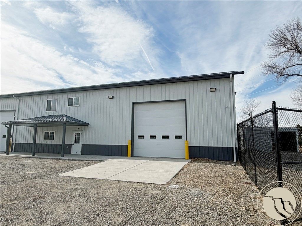 1415 E Railroad Street, Laurel, MT 59044 photo 3