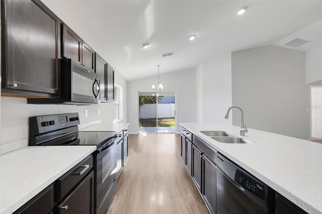 900 KINGFISHER DRIVE, Haines City, FL 33844