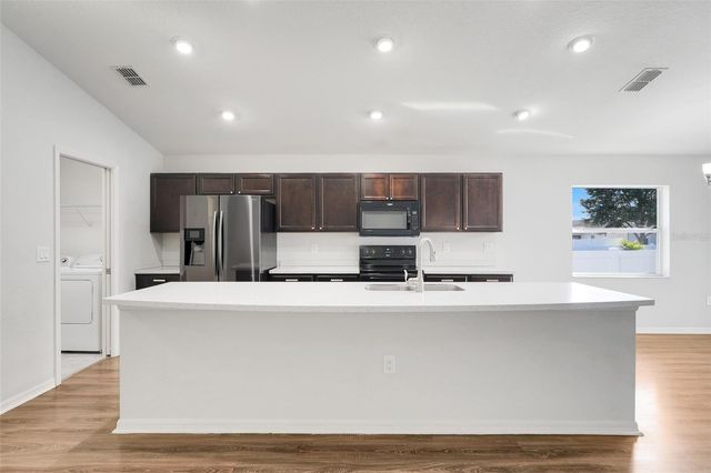 900 KINGFISHER DRIVE, Haines City, FL 33844