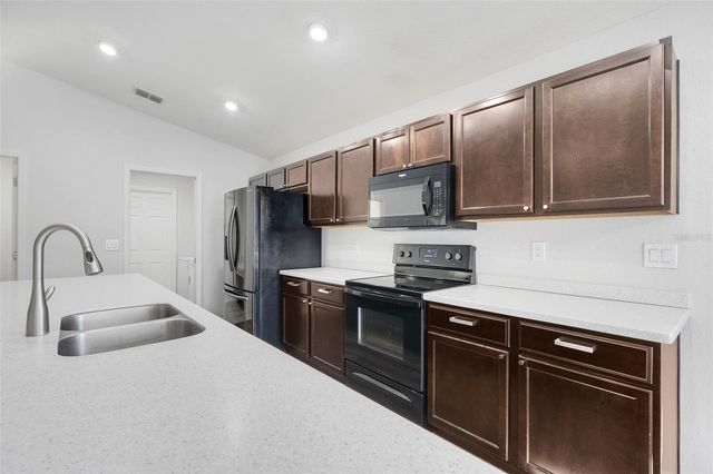 900 KINGFISHER DRIVE, Haines City, FL 33844