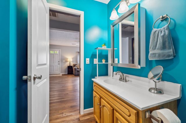 109 Hall St, Hartsville, TN 37074