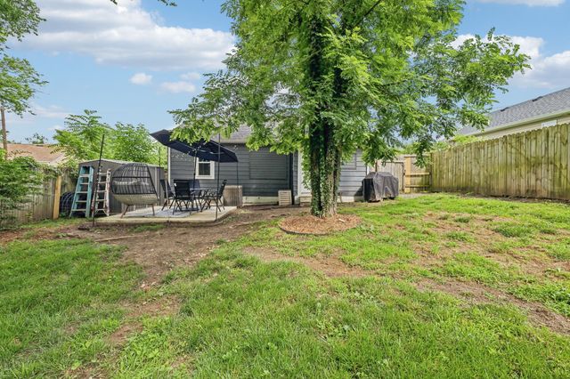 109 Hall St, Hartsville, TN 37074