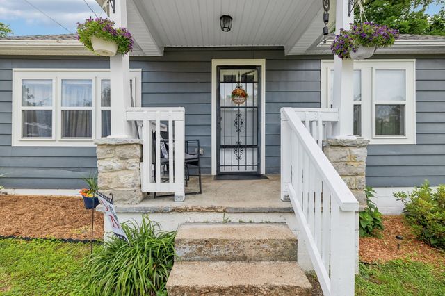 109 Hall St, Hartsville, TN 37074