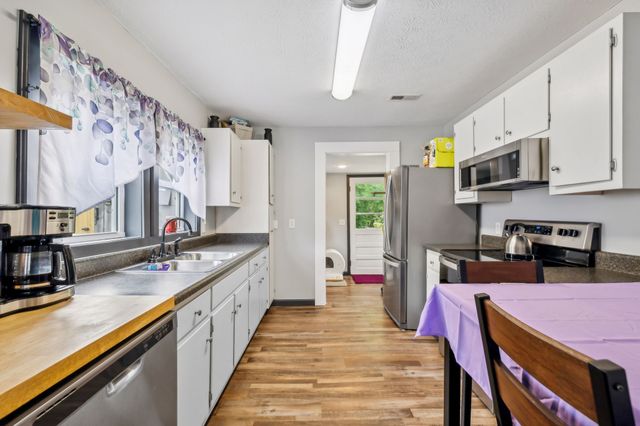 109 Hall St, Hartsville, TN 37074