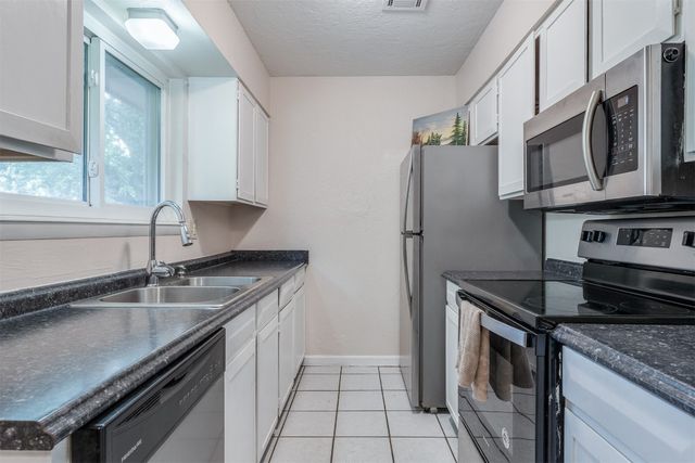 9708 NE 3rd Place, Oklahoma City, OK 73130