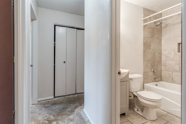 9708 NE 3rd Place, Oklahoma City, OK 73130