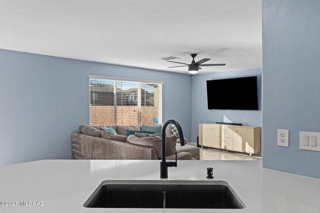 8018 S Golden Bell Drive, Tucson, AZ 85747