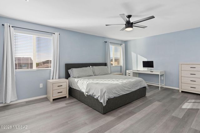 8018 S Golden Bell Drive, Tucson, AZ 85747