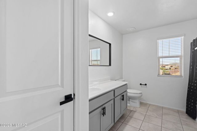 8018 S Golden Bell Drive, Tucson, AZ 85747