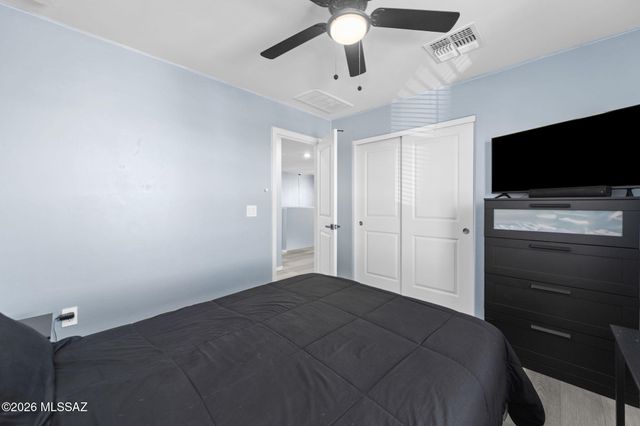 8018 S Golden Bell Drive, Tucson, AZ 85747