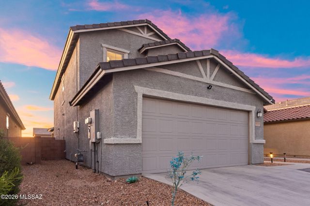 8018 S Golden Bell Drive, Tucson, AZ 85747