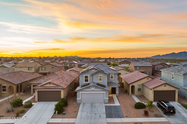 8018 S Golden Bell Drive, Tucson, AZ 85747