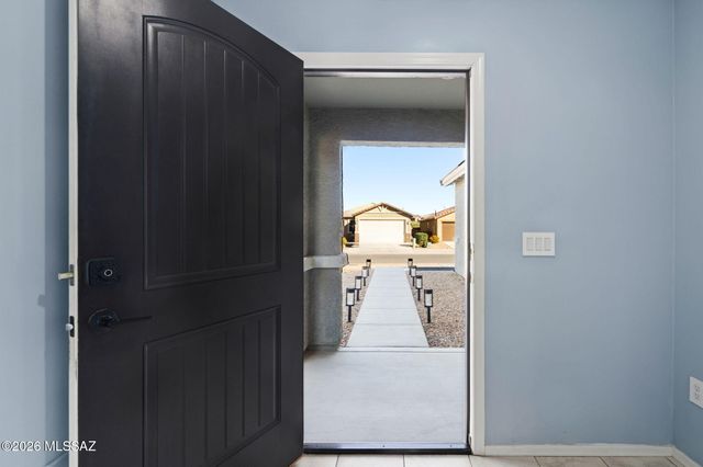 8018 S Golden Bell Drive, Tucson, AZ 85747