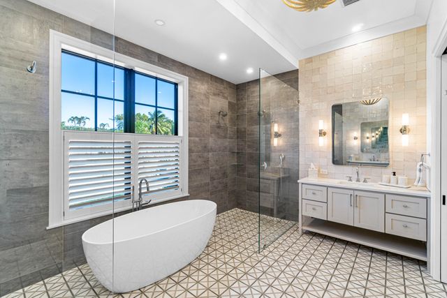 18 NW 15th Street, Delray Beach, FL 33444