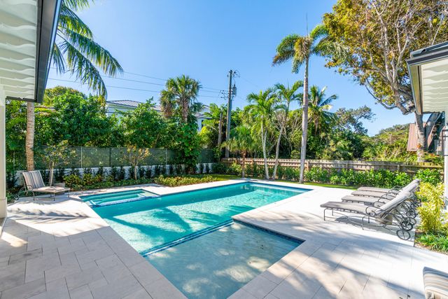 18 NW 15th Street, Delray Beach, FL 33444