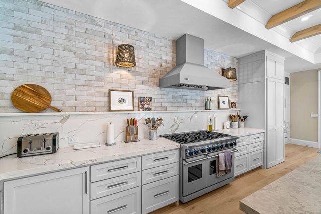 18 NW 15th Street, Delray Beach, FL 33444