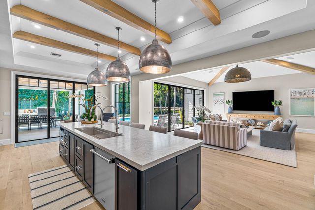 18 NW 15th Street, Delray Beach, FL 33444