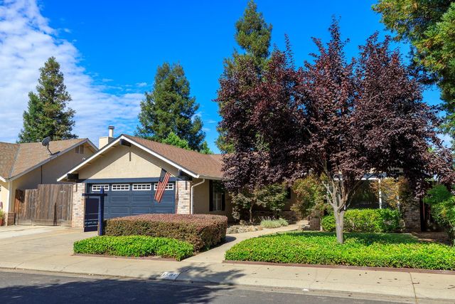 1501 Palmdale Dr, Modesto, CA 95355