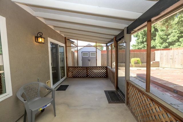 1501 Palmdale Dr, Modesto, CA 95355