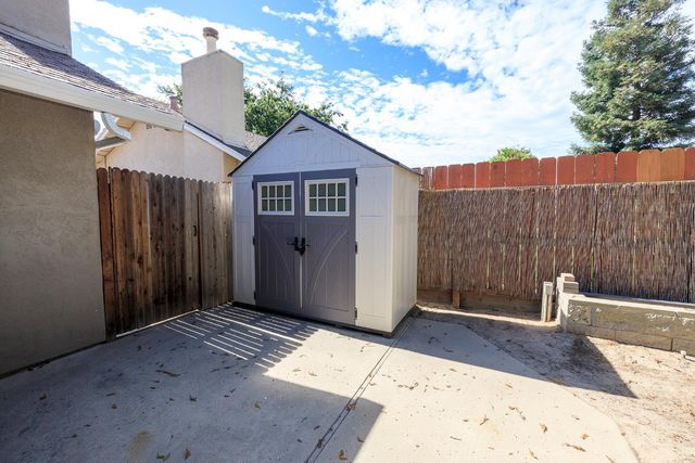 1501 Palmdale Dr, Modesto, CA 95355