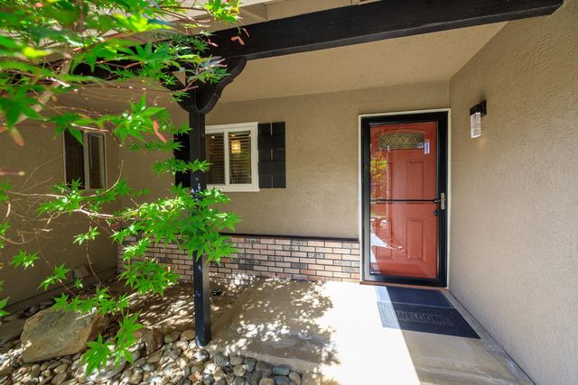 1501 Palmdale Dr, Modesto, CA 95355