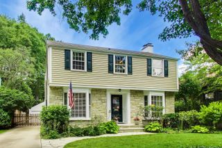 2241 Greenwood Avenue, Wilmette, IL 60091