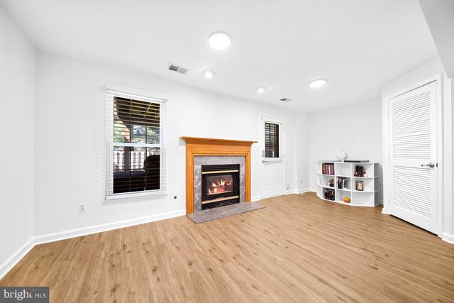 8596 COLD HARBOR LOOP, Manassas, VA 20111