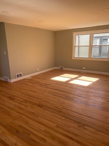 8011 S Dante Avenue 2, Chicago, IL 60619