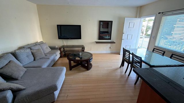 10101 W Bay Harbor Dr 9, Bay Harbor Islands, FL 33154