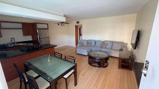 10101 W Bay Harbor Dr 9, Bay Harbor Islands, FL 33154