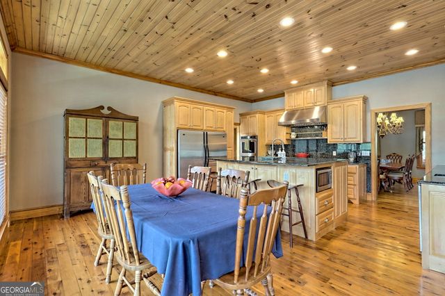 115 Dam Lake Drive, Dillard, GA 30537