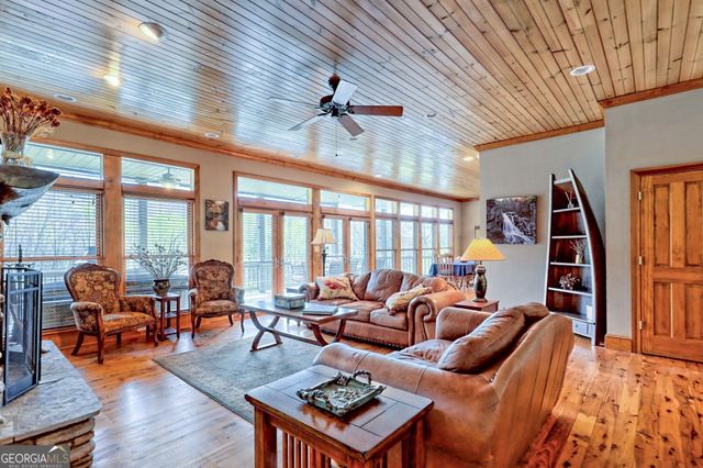 115 Dam Lake Drive, Dillard, GA 30537