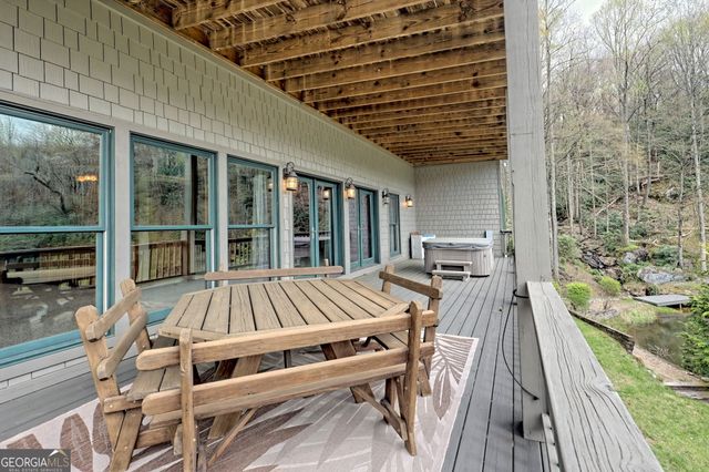 115 Dam Lake Drive, Dillard, GA 30537