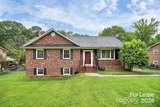 6908 Lancer Drive, Charlotte, NC 28226