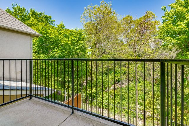 8819 Tudor Place, Dallas, TX 75228