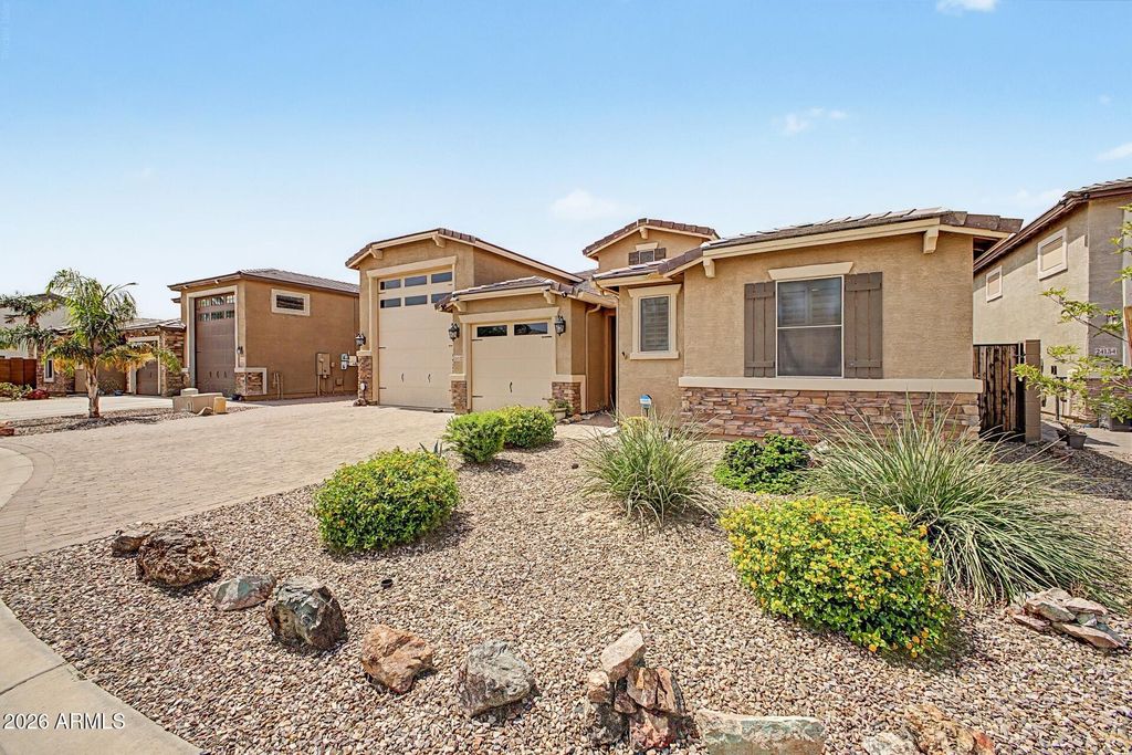 24112 N CORN Circle, Florence, AZ 85132 — photo 2