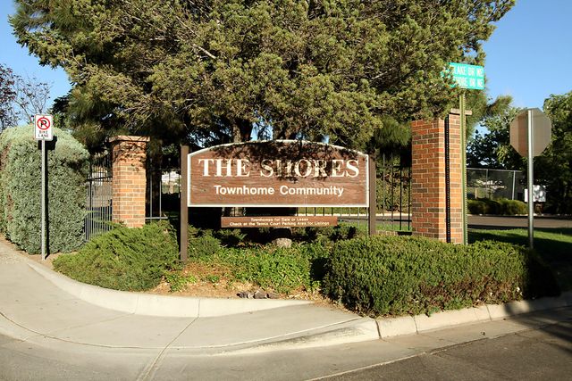 3 Lakeshore Drive NE, Albuquerque, NM 87112